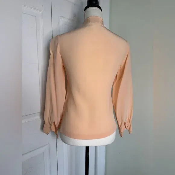 1950s Peony Silk Hand Embroidered Peach Pink Blouse - Picture 13 of 16